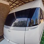 Camping каравани Avi Iris фичоза *