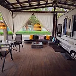 Campsite каравани Avi Iris фичоза *