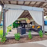 каравани Avi Iris фичоза Campsite *