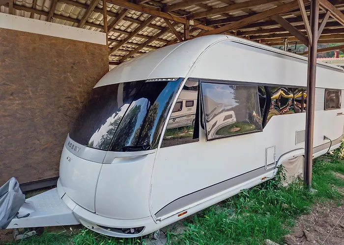 каравани Avi Iris фичоза Κάμπινγκ *