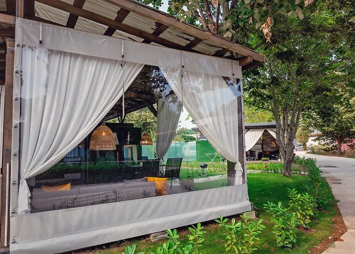 каравани Avi Iris фичоза Βάρνα