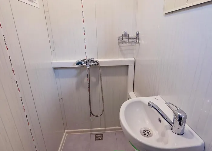 каравани Avi Iris фичоза * Βάρνα