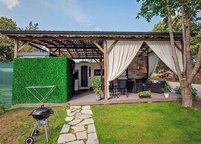 каравани Avi Iris фичоза Κάμπινγκ *