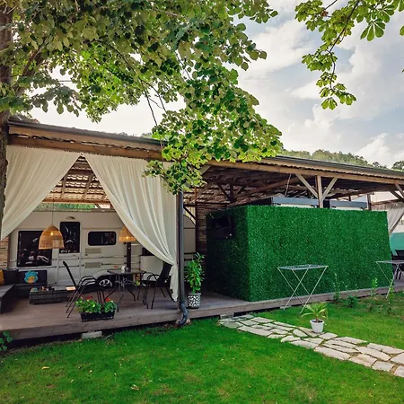 Campsite каравани Avi Iris фичоза Varna