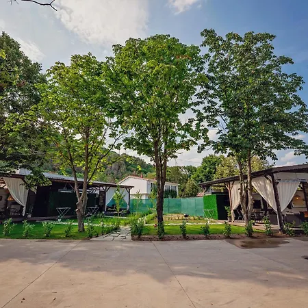 Campsite каравани Avi Iris фичоза