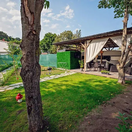 каравани Avi Iris фичоза