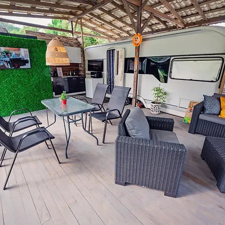 Camping каравани Avi Iris фичоза