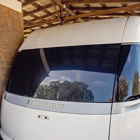 Кемпинг каравани Avi Iris фичоза *