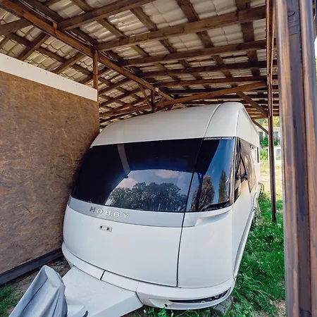 Кемпинг каравани Avi Iris фичоза Варна