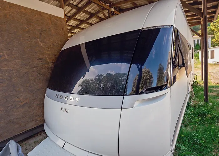 Camping каравани Avi Iris фичоза *