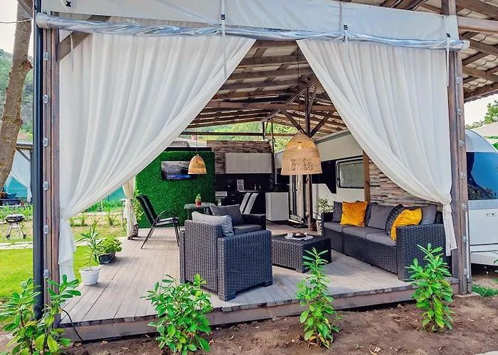 каравани Avi Iris фичоза Camping *