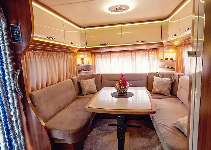 Camping каравани Avi Iris фичоза *